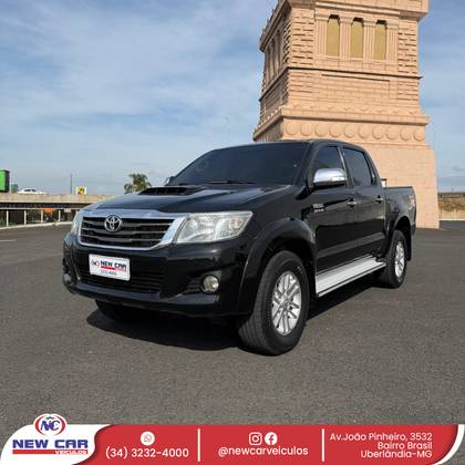 TOYOTA HILUX 3.0 SRV 4X4 CD 16V TURBO INTERCOOLER DIESEL 4P AUTOMÁTICO TOYOTA HILUX 3.0 SRV 4X4 CD 16V TURBO INTERCOOLER DIESEL 4P AUTOMÁTICO